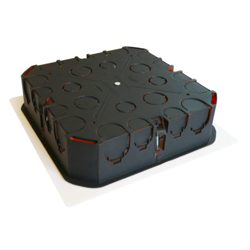 boite de dérivation électrique blindée / faradisée cloisons sèches 170 mm de côté et 45 mm de profondeur