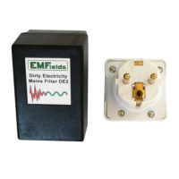 Se branche sur une prise électrique et filtre l'électricité sale de votre installation électrique émis par les lampes fluocompactes, les onduleurs de panneaux photovoltaïques, ou le CPL Linky...