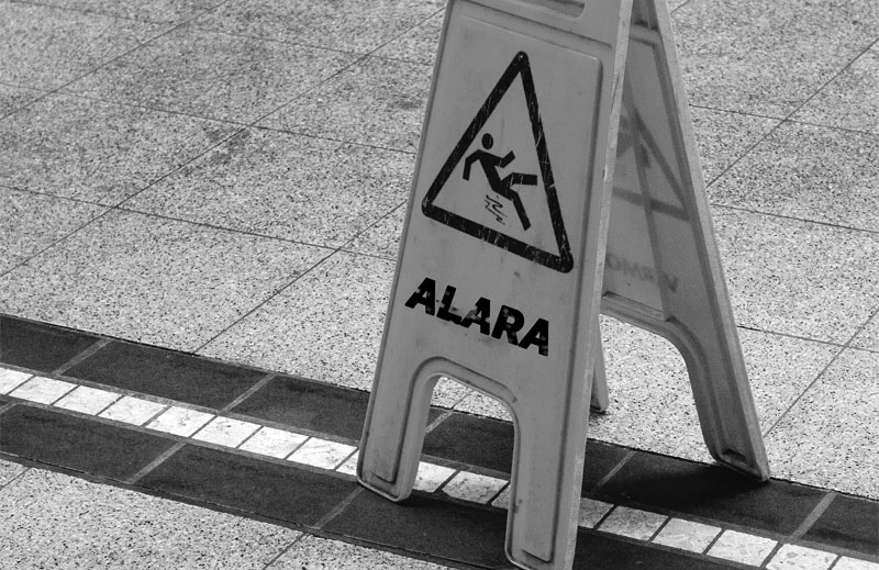 Le principe ALARA est un des principes de base de la protection contre les rayonnements ionisants. L'objectif étant de réduire la dose individuelle et collective au sein des personnels des entreprises prestataires du nucléaire. Ce principe s'applique également aux pollutions électromagnétiques.