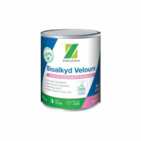 Peinture Bioalkyd VELOURS de chez Zolpan. Une impression biosourcée à 97% à faible teneur en COV, certifiée Ecolabel et classée A+. Idéal pour les personnes pour les personnes chimicosensibles et une application après une peinture anti-ondes ou un papier peint anti-ondes.